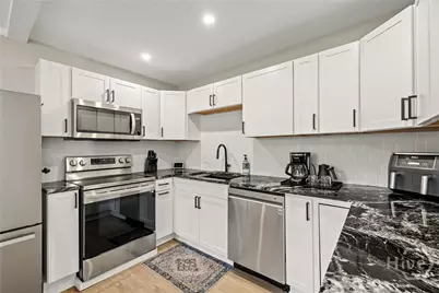 406 E 57th Street, Savannah, GA 31405 - Photo 9