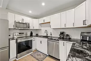 406 E 57th St, Savannah, GA 31405 - Photo 9