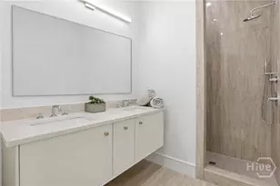 102 Pearl St, Savannah, GA 31405 - Photo 17