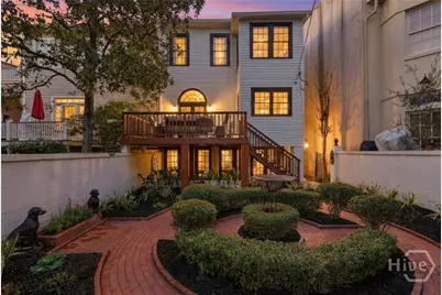 215 E Jones Street, Savannah, GA 31401 - Photo 47