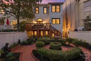215 E Jones St, Savannah, GA 31401 - Photo 47