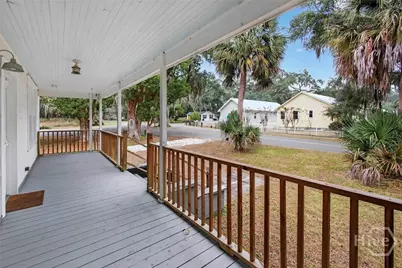 1401 Wayne Street, Darien, GA 31305 - Photo 5