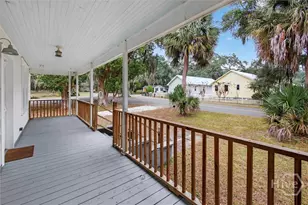 1401 Wayne St, Darien, GA 31305 - Photo 5