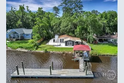 243 E 1st Street, Midway, GA 31320 - Photo 1