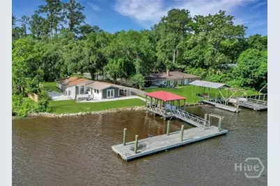 243 E 1st Street, Midway, GA 31320 - Photo 1