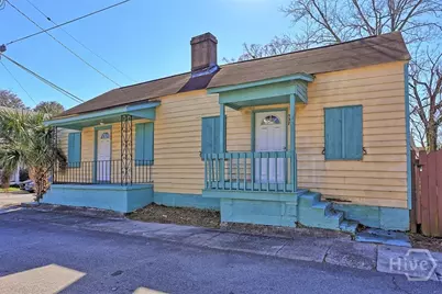 537 Hartridge Street, Savannah, GA 31401 - Photo 1
