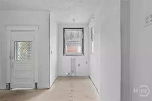 221 E 49th St, Savannah, GA 31405 - Photo 17