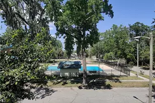 919 E Waldburg St, Savannah, GA 31401 - Photo 27