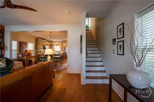 919 E Waldburg St, Savannah, GA 31401 - Photo 5