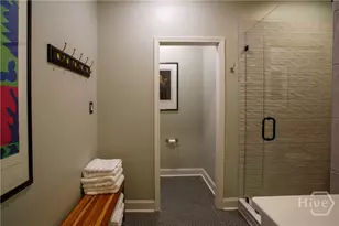 919 E Waldburg St, Savannah, GA 31401 - Photo 17