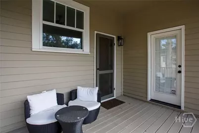 921 E Waldburg Street, Savannah, GA 31401 - Photo 23