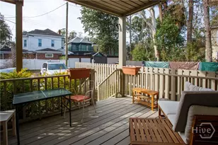 921 E Waldburg St, Savannah, GA 31401 - Photo 13