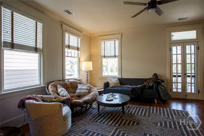 921 E Waldburg Street, Savannah, GA 31401 - Photo 17