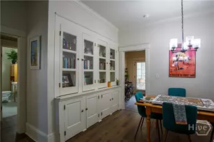 921 E Waldburg St, Savannah, GA 31401 - Photo 9