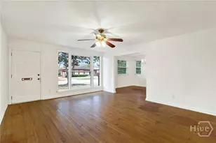 1118 W 49th St, Savannah, GA 31405 - Photo 7