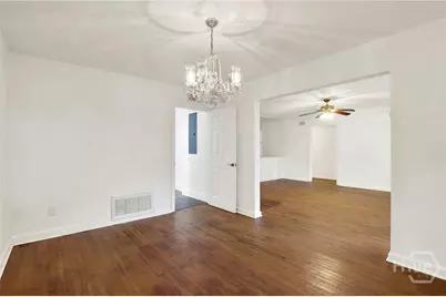 1118 W 49th Street, Savannah, GA 31405 - Photo 11