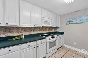 1217 Bay St, Tybee Island, GA 31328 - Photo 11