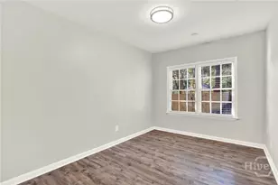 1311 E 55th St, Savannah, GA 31404 - Photo 15