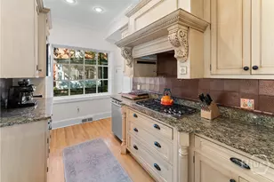 529 E 44th St, Savannah, GA 31405 - Photo 15