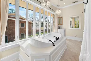 529 E 44th St, Savannah, GA 31405 - Photo 35