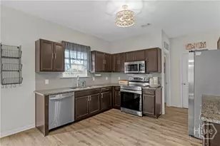 35 W W Winn Ave, Hinesville, GA 31313 - Photo 9