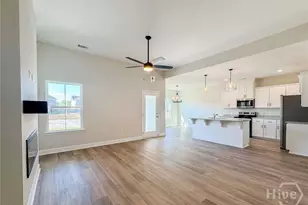 189 Providence Loop, Hinesville, GA 31313 - Photo 3