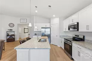 28 Flagler Dr, Savannah, GA 31419 - Photo 15