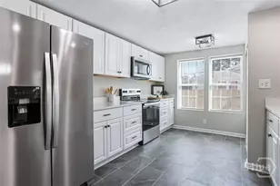 3127 Gilbert St, Savannah, GA 31404 - Photo 3