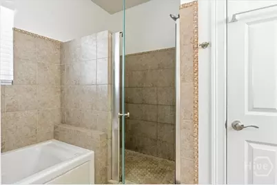 516 W 37th Street, Savannah, GA 31415 - Photo 33