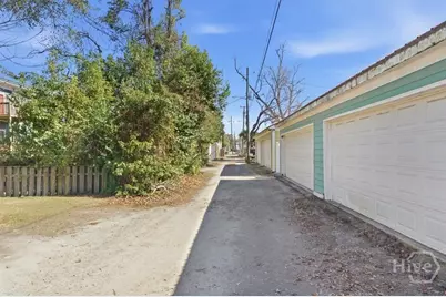 516 W 37th Street, Savannah, GA 31415 - Photo 39