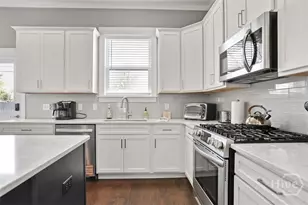 546 E 32nd St, Savannah, GA 31401 - Photo 21