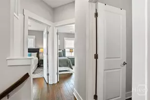 546 E 32nd St, Savannah, GA 31401 - Photo 25