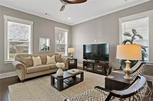 546 E 32nd St, Savannah, GA 31401 - Photo 11