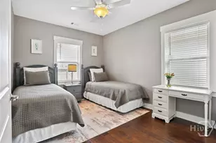 546 E 32nd St, Savannah, GA 31401 - Photo 33
