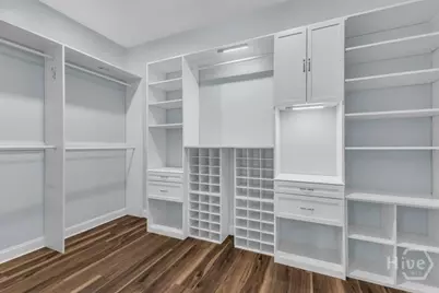 801 W 50th Street, Savannah, GA 31405 - Photo 9