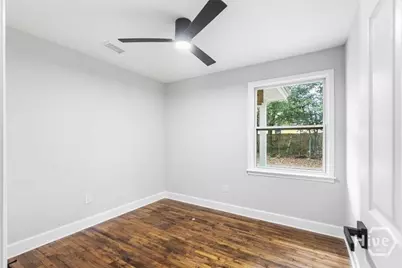 2102 Auburn Street, Savannah, GA 31404 - Photo 15