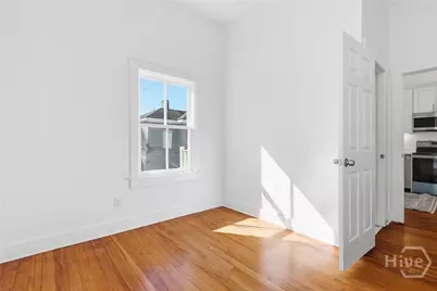 203 E 39th Street, Savannah, GA 31401 - Photo 25
