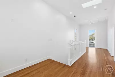 203 E 39th Street, Savannah, GA 31401 - Photo 21