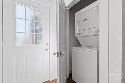 203 E 39th Street, Savannah, GA 31401 - Photo 11