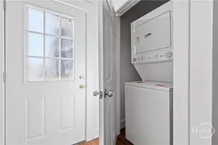 203 E 39th St, Savannah, GA 31401 - Photo 11