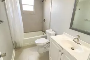 113 Woodhouse Ln, Savannah, GA 31406 - Photo 9