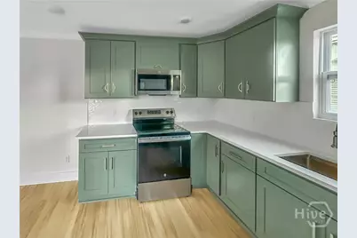 316 W 40th Street #D, Savannah, GA 31401 - Photo 7