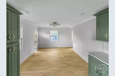 316 W 40th Street #D, Savannah, GA 31401 - Photo 5