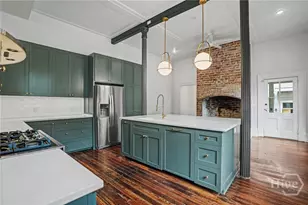 114 W Bolton St, Savannah, GA 31401 - Photo 11
