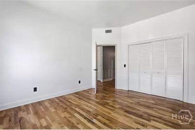 521 W 37th Street, Savannah, GA 31415 - Photo 13