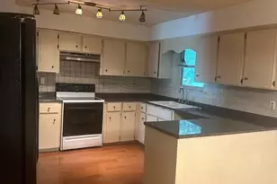 312 Nottingham Way, Hinesville, GA 31313 - Photo 11