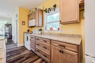 215 Lorenzo Hurst Rd, Springfield, GA 31329 - Photo 15