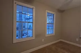 1207 E Bolton St, Savannah, GA 31404 - Photo 5