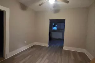 1207 E Bolton St, Savannah, GA 31404 - Photo 7