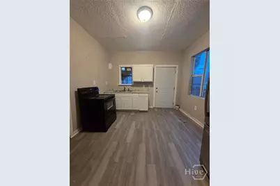 1207 E Bolton Street, Savannah, GA 31404 - Photo 11